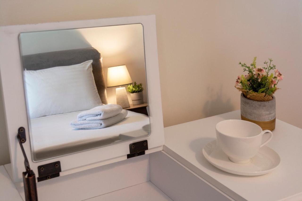 Acropolis View 2Bd Apt Next To Museum & Metro Atenas Exterior foto